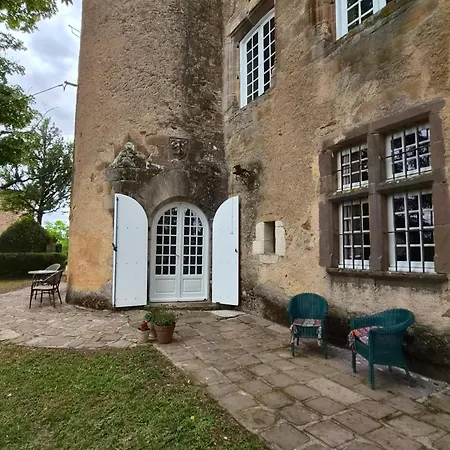 Chateau De Bed and Breakfast Trévien