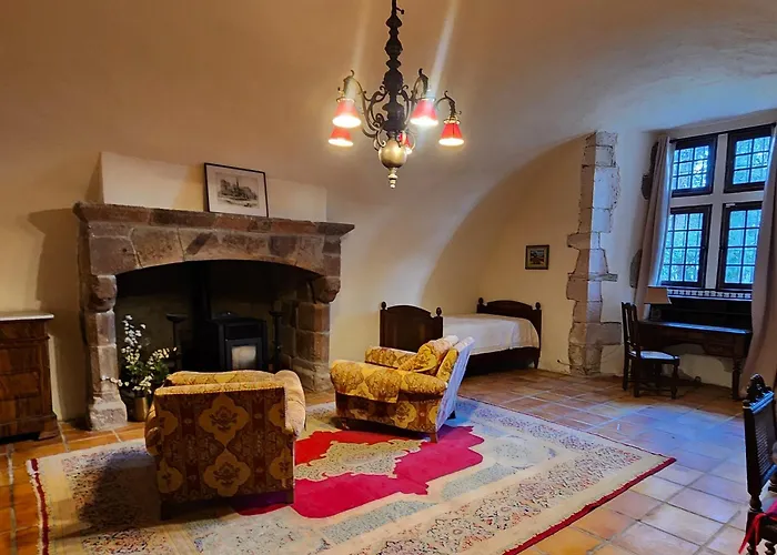 Couette-café Château De 3*